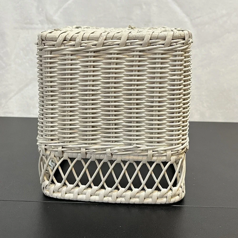 Vintage White Wicker Tissue Box Holder Cover Vanity Waste Basket Cottage Country